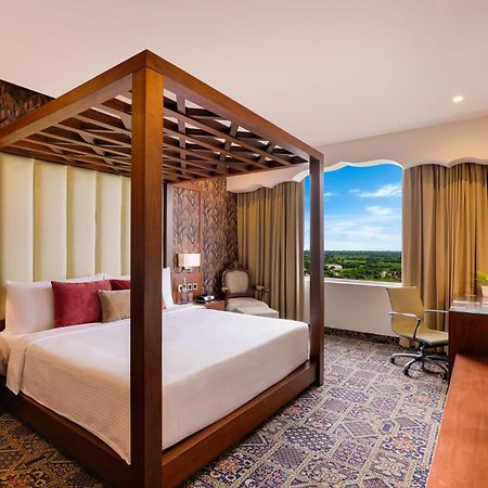 Saura Hotel, Agra - A Club Mahindra Associate Kültér fotó