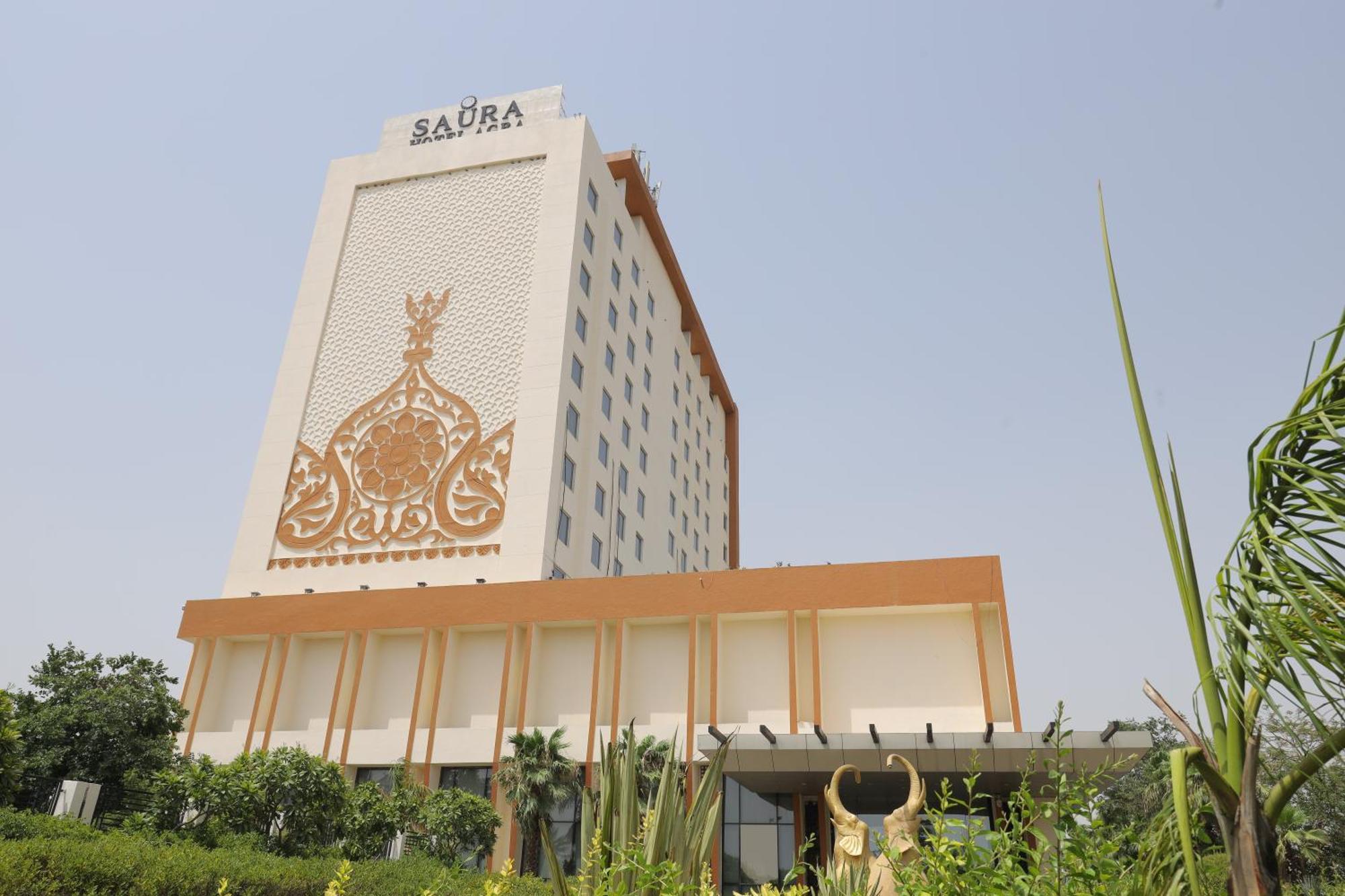Saura Hotel, Agra - A Club Mahindra Associate Kültér fotó