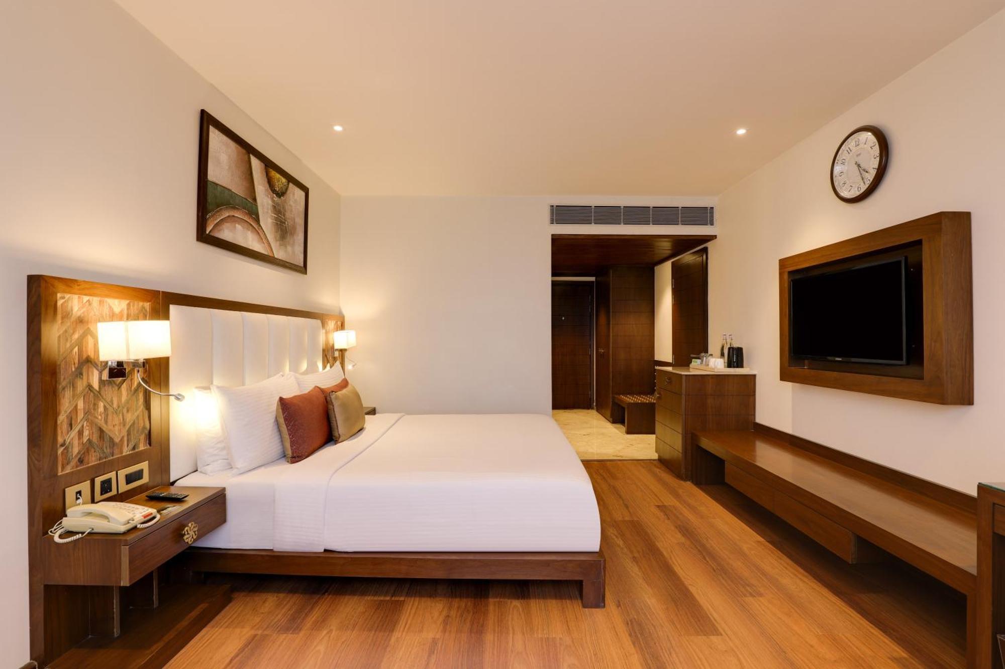 Saura Hotel, Agra - A Club Mahindra Associate Kültér fotó