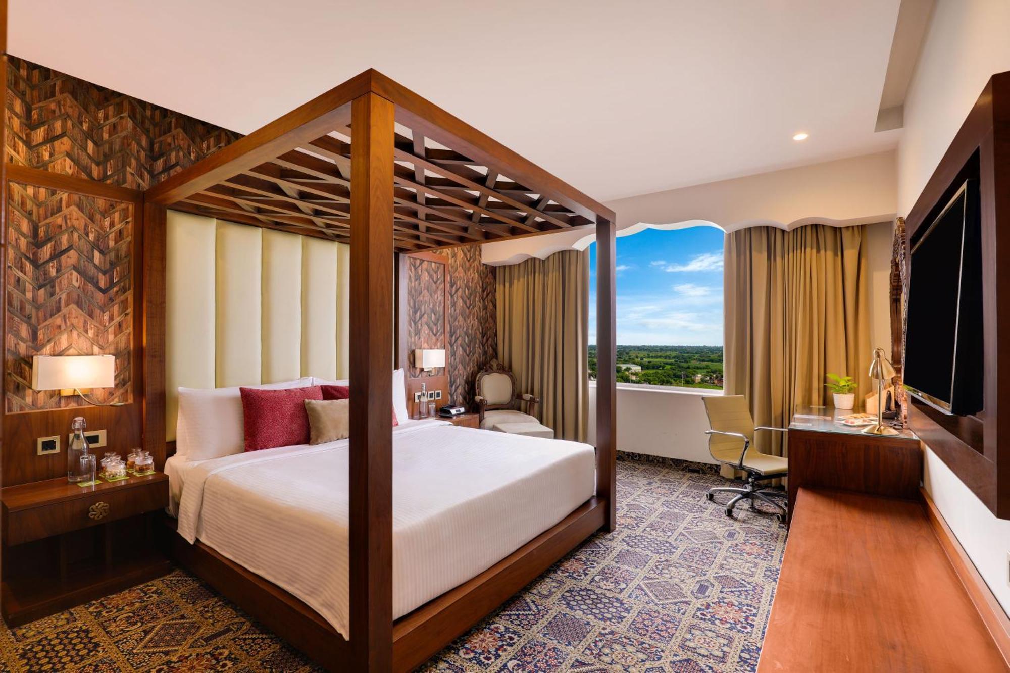 Saura Hotel, Agra - A Club Mahindra Associate Kültér fotó
