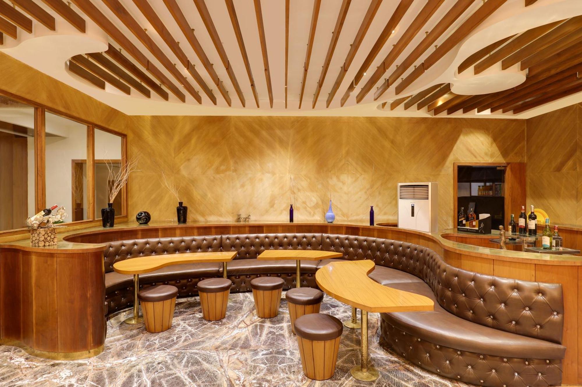 Saura Hotel, Agra - A Club Mahindra Associate Kültér fotó
