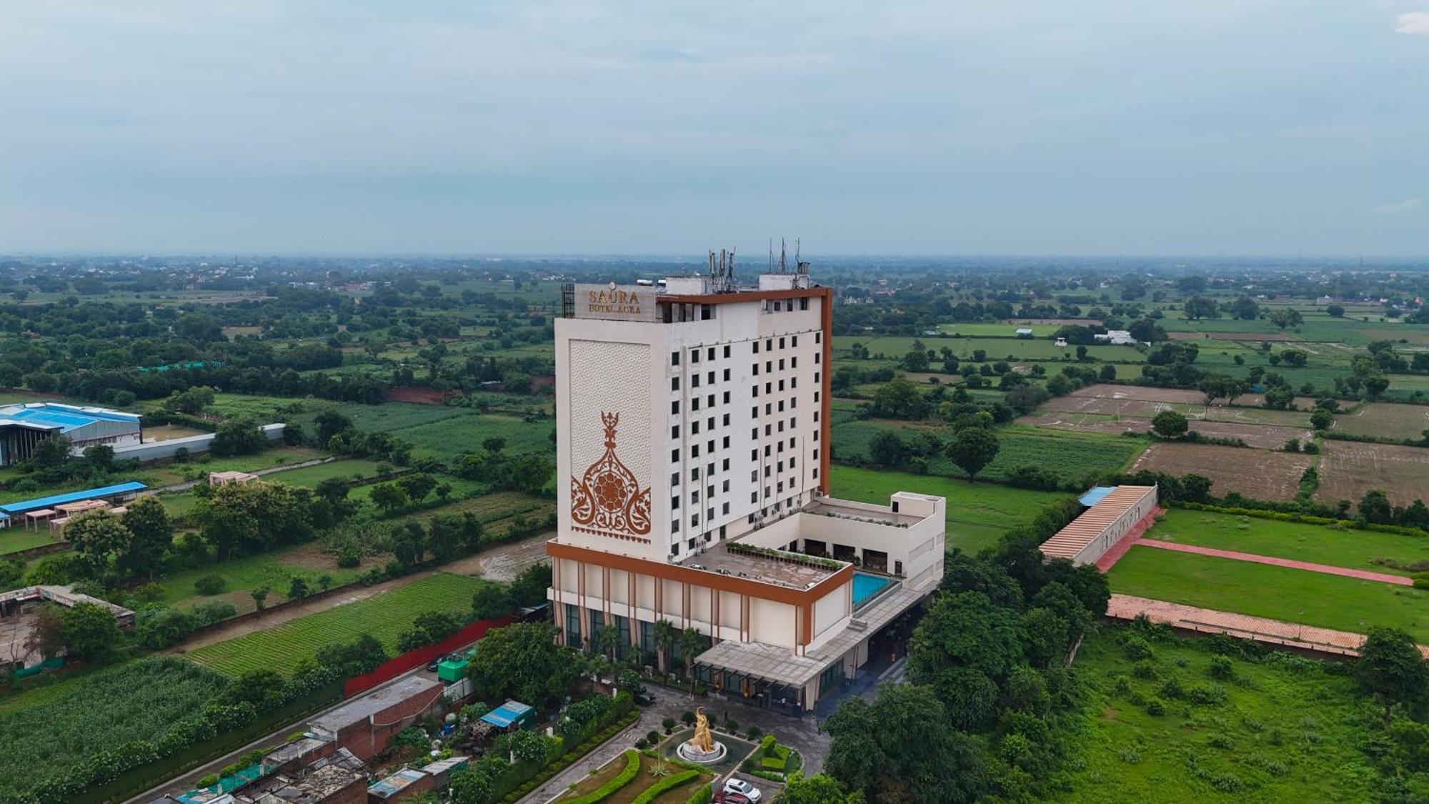 Saura Hotel, Agra - A Club Mahindra Associate Kültér fotó