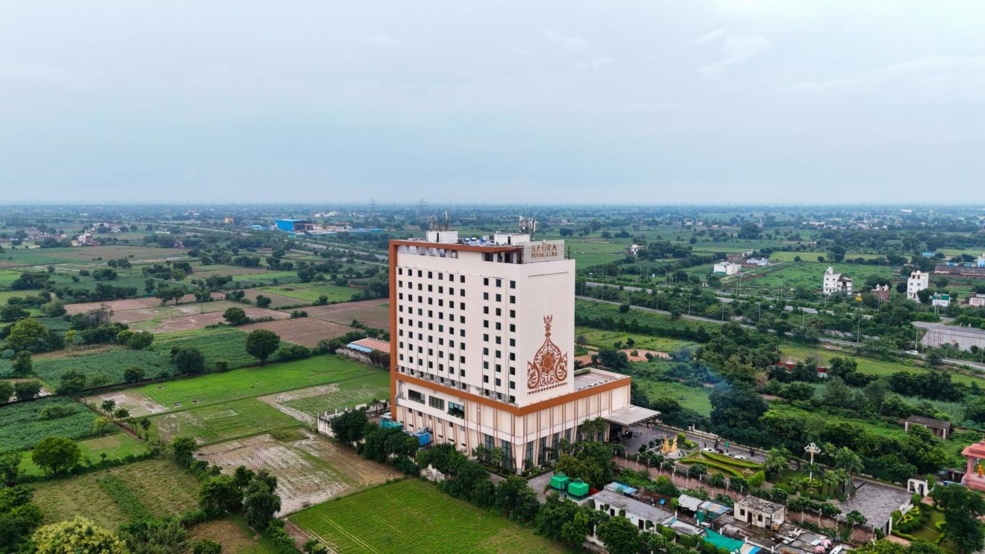 Saura Hotel, Agra - A Club Mahindra Associate Kültér fotó