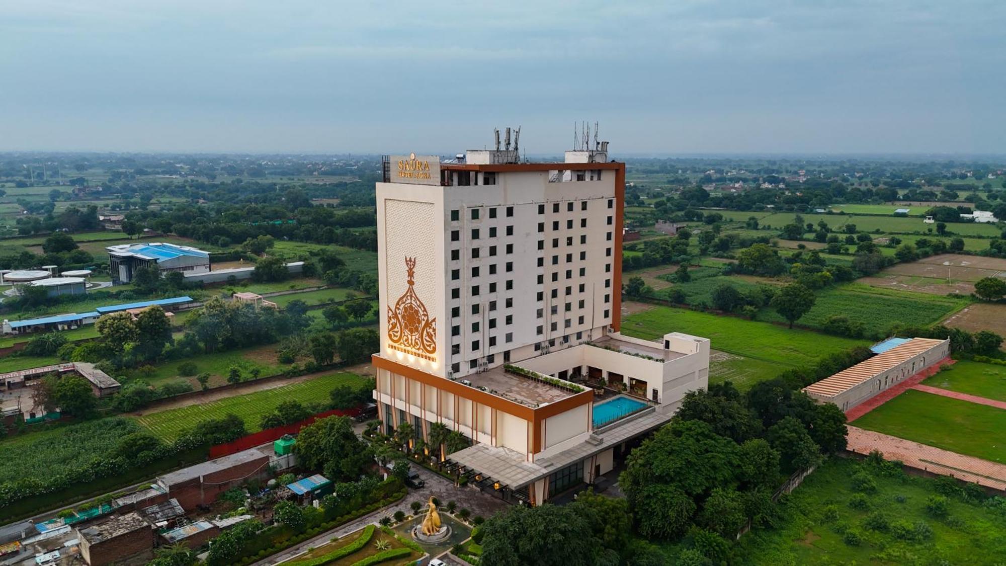 Saura Hotel, Agra - A Club Mahindra Associate Kültér fotó