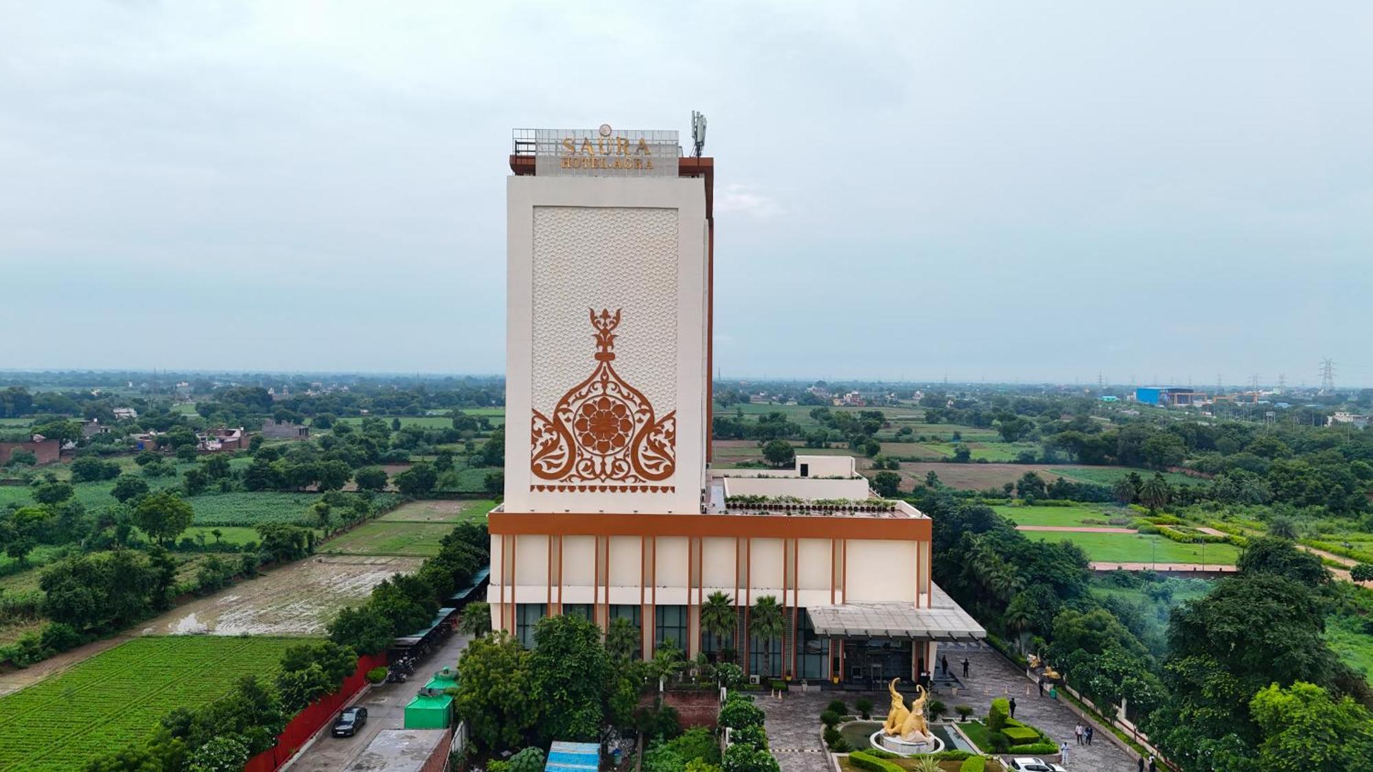 Saura Hotel, Agra - A Club Mahindra Associate Kültér fotó