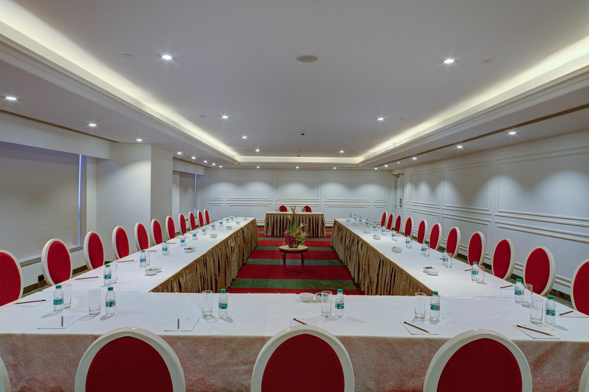 Saura Hotel, Agra - A Club Mahindra Associate Kültér fotó